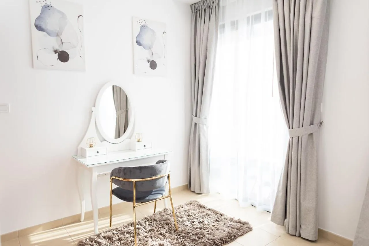 Bahar Jbr Apartment By Happy Season Dubai